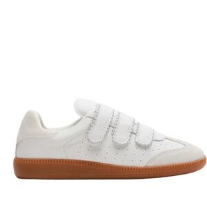 NWOB Steve Madden Momentum Sneaker size 10 original price $70